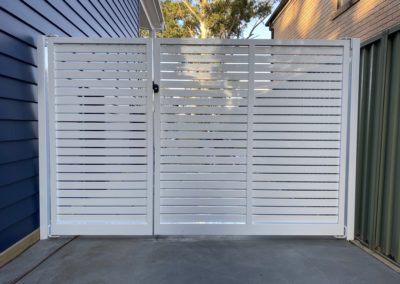 Horizontal Slatted Aluminium Driveway Gate